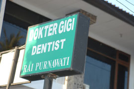 Dentiste a Bali, spéciale dédicace à ma BS - Seminayak, Septembre 2012