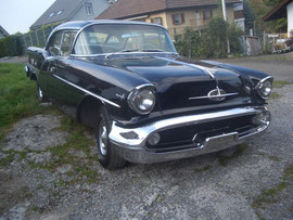 1957 Oldsmobile Holiday Sedan