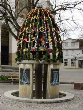 Der Osterbrunnen