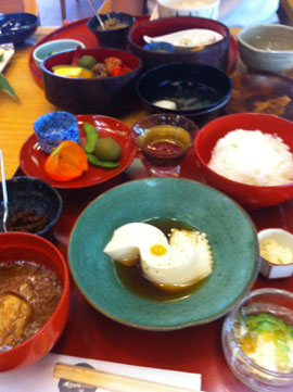 精進料理と和食、両方あり。