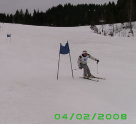 Hermann beim Skirennen 2008 