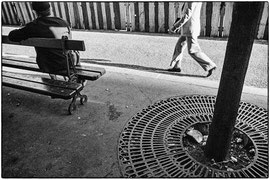 Christian Kapl - Paris 1980, Scan eines SW-Negativs, Illford HP5, Minolta XD-7 + 24-50/f4.0