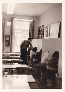 Kijkje in de studiezaal.