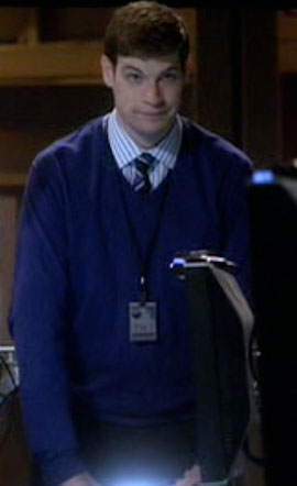 Arnel Poe ( Willian Vaughan )