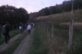 Et c'est à nuit tombante que s'achève tranquillement "la Transhumance de l'Indignation".