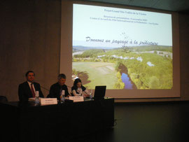 M. Musset, Sous Préfet de Sarlat et M. Lagarde, Président de la CdC Terre de Cro-Magnon, Coprésidents du COPIL, rappellent les enjeux du projet Grand Site