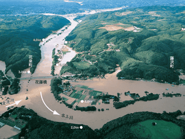平成14年台風の記憶　岩手河川国道事務所『平成14年7月 台風６号洪水 北上川上流水害写真集』より