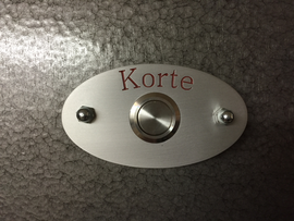 Klingelschild Aluminium 80 x 45mm mit farbig ausgelegter Gravur 