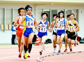 区間1位になった平安名由莉選手(提供写真)=4日午前、宮古島市陸上競技場