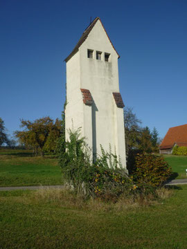 Sicherer Nistplatz in ehemaligen Trafoturm 