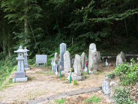 木山代宮家の奥津城