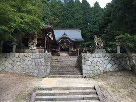阿位八幡宮本殿