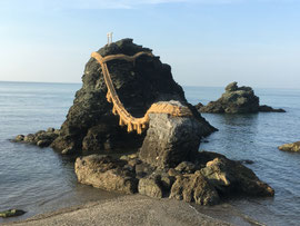 夫婦岩