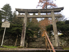 朝の境内