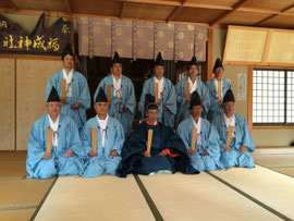 福成神社宮司と新役員