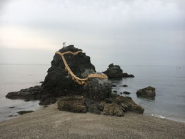 夫婦岩