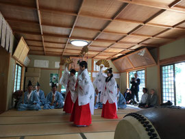 福成神社 浦安の舞