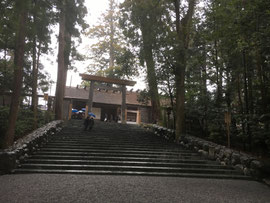 内宮の御正宮前