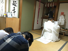 祓詞を奏す