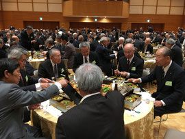懇親会