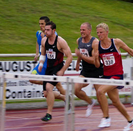 Koen Smet (330), Hürdensieger 2012, startet auch am 26. Mai in Rhede.