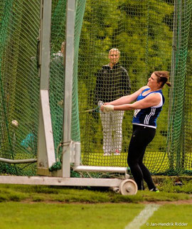 Maximiliane Langguth ist mit 55,85 m drittbeste U20-Athletin des Jahres.