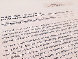 Das Asyl-Papier der Fraktion zum Herunterladen (© CDU-Fraktion des Sächsischen Landtages, Pascal Ziehm, 2015).