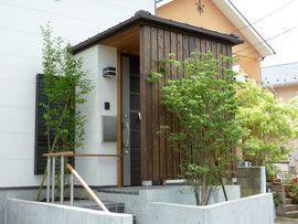 樹楽屋-きらくや 大和市の植木屋さん ウッドデッキやレンガテラス石貼りテラス モダン和風造園工事 プラン作成見積無料