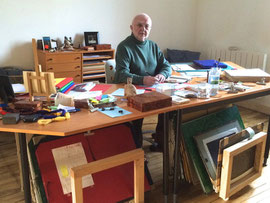 Marc PETIT dans son atelier
