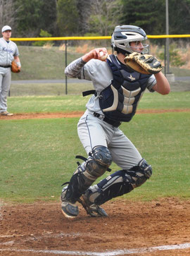 Luca Tesselli catcher della John Champe High School