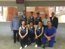L'equipe avec l'entraineur Eric, notre president Francois, notre juge Nicolas et Jean, representant de l'OMS