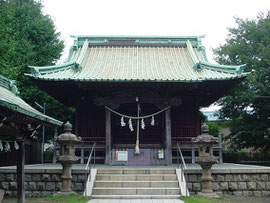 　　　　　　上平間八幡大神の拝殿