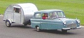 Reliant Robin (véhicule trois roues de fabrication anglaise)