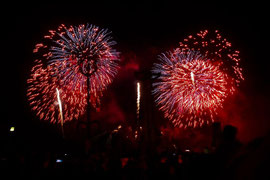 Feuerwerk an der Waterfront (Pelorus Trust Sky Show - Wellington Guy Fawkes Night)