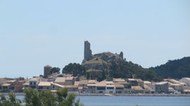 Burg im Runddorf Gruissan