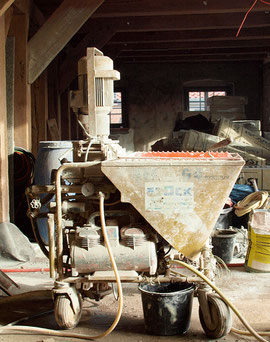 Eine imposante Baumaschine (Foto: Rita Helmholtz)