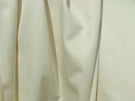 Feiner Mako-Satin in ecru in 2 verschiedenen Breiten