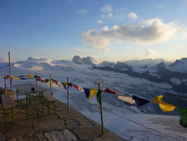 Abendstimmung auf der Dent Blanchehütte, Cabanne de la Dent Blance