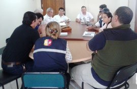 Personal de la SGR en una sesión coordinadora de trabajos. Portoviejo, Ecuador.