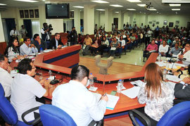 El Concejo cantonal de Manta durante la sesión pública ordinaria del 14 de julio de 2014. Manta, Ecuador.