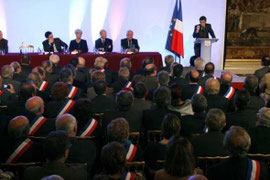 Les maires- ici à leur congrès annuel- et les délégués des communes forment l'essentiel des "Grands Electeurs" pour l'élection des Sénateurs