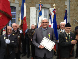 M.Martin vient de recevoir la médaille militaire pour ses faits d'arme