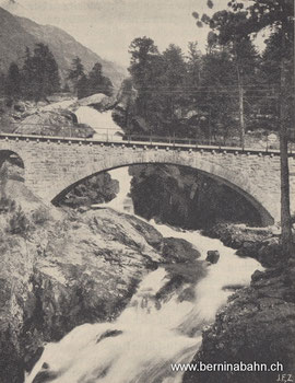 218-001 Aus: "Bernina-Zauber" von Ilse Spiller. Eigenverlag Berninabahn