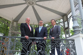  Bürgermeister Dr. Reinhard Resch, Direktor Günther Graf und Vizebürgermeiter Mag. Wolfgang Derler bei der Besichtigung des frisch sanierten Pavillons. Foto: Stadt Krems.