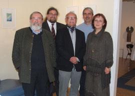 V.l.n.r.: Willi Zahrl, GR Mag. Klaus Bergmaier, Künstler Karl Zoch, Heinz Körner, Dalia Blauensteiner. Foto: zVg.