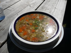 Gemüsesuppe