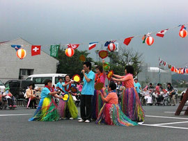 夏祭りの様子2