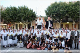 Conjunt de dansaire en el 60é aniversari, amb en Roc i na Maria!