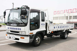 中型自動車