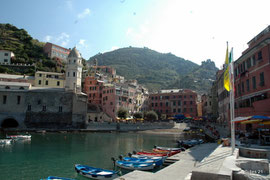 CLIQUEZ sur pour voir les PHOTOS des Cinque Terre